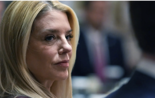 De enlistarnos como ‘enemigos de EU’ a la entrega de Caro Quintero: Los roces de Pam Bondi con México